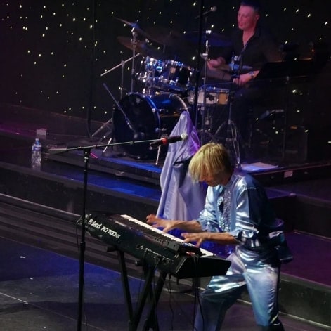 Live band performance by Jens-Ebert Nordbjerg, featured in piano blog marbella