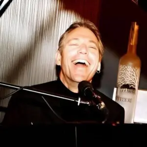 Best piano teacher in Marbella for adults – Jens-Ebert Nordbjerg at the piano