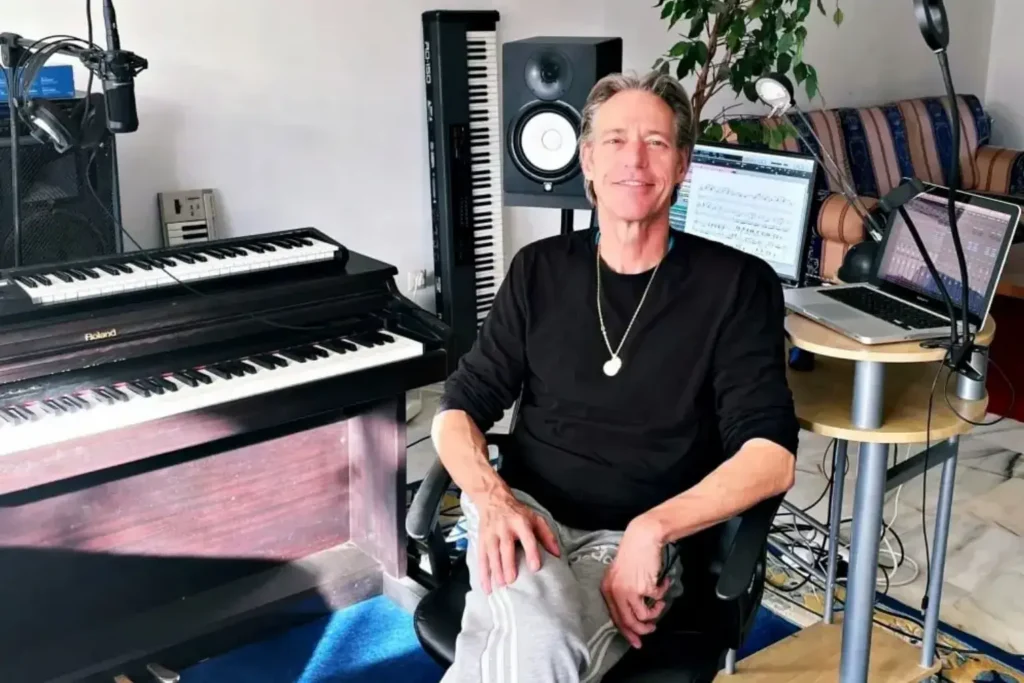 Jens-Ebert Nordbjerg teaching piano and Logic Pro lessons in his Marbella music studio